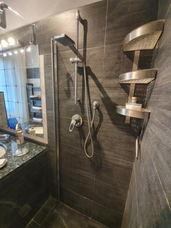 San Siro Suites Margot & Fiera Milano Exteriör bild